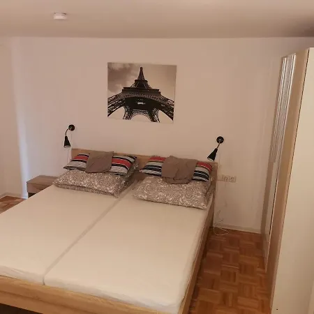 2 Zimmer Zentral Gelegen In